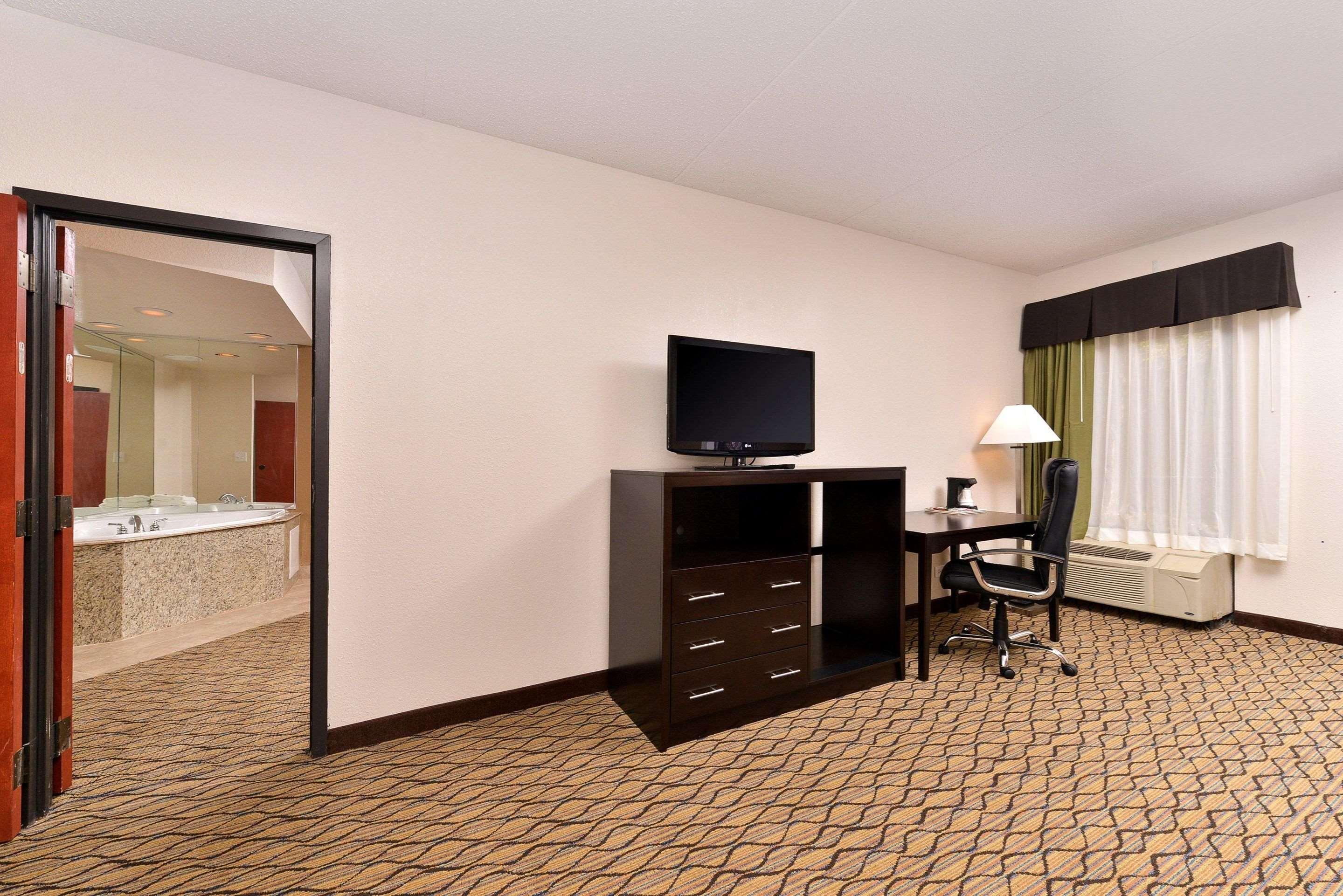 Quality Inn & Suites Matteson Near I-57 Eksteriør billede