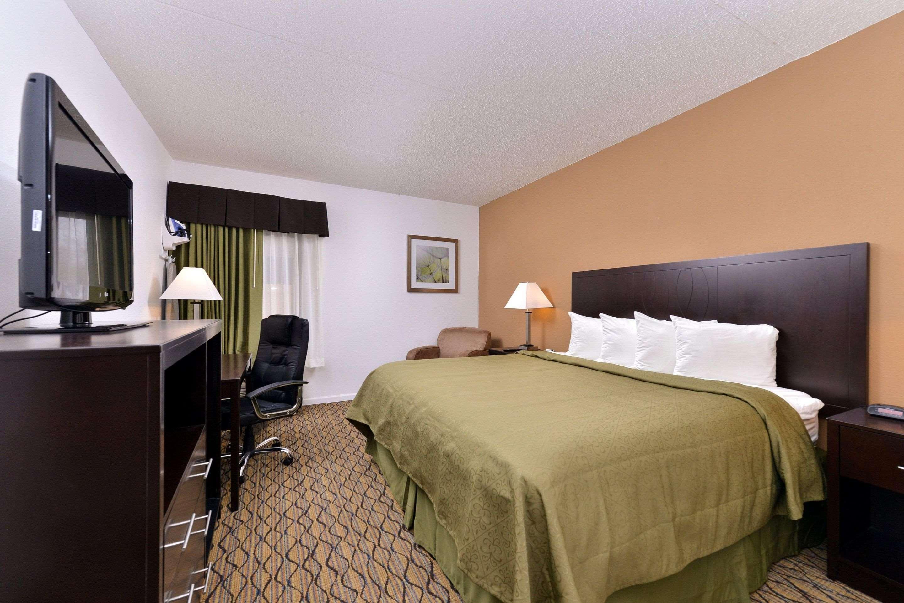 Quality Inn & Suites Matteson Near I-57 Eksteriør billede