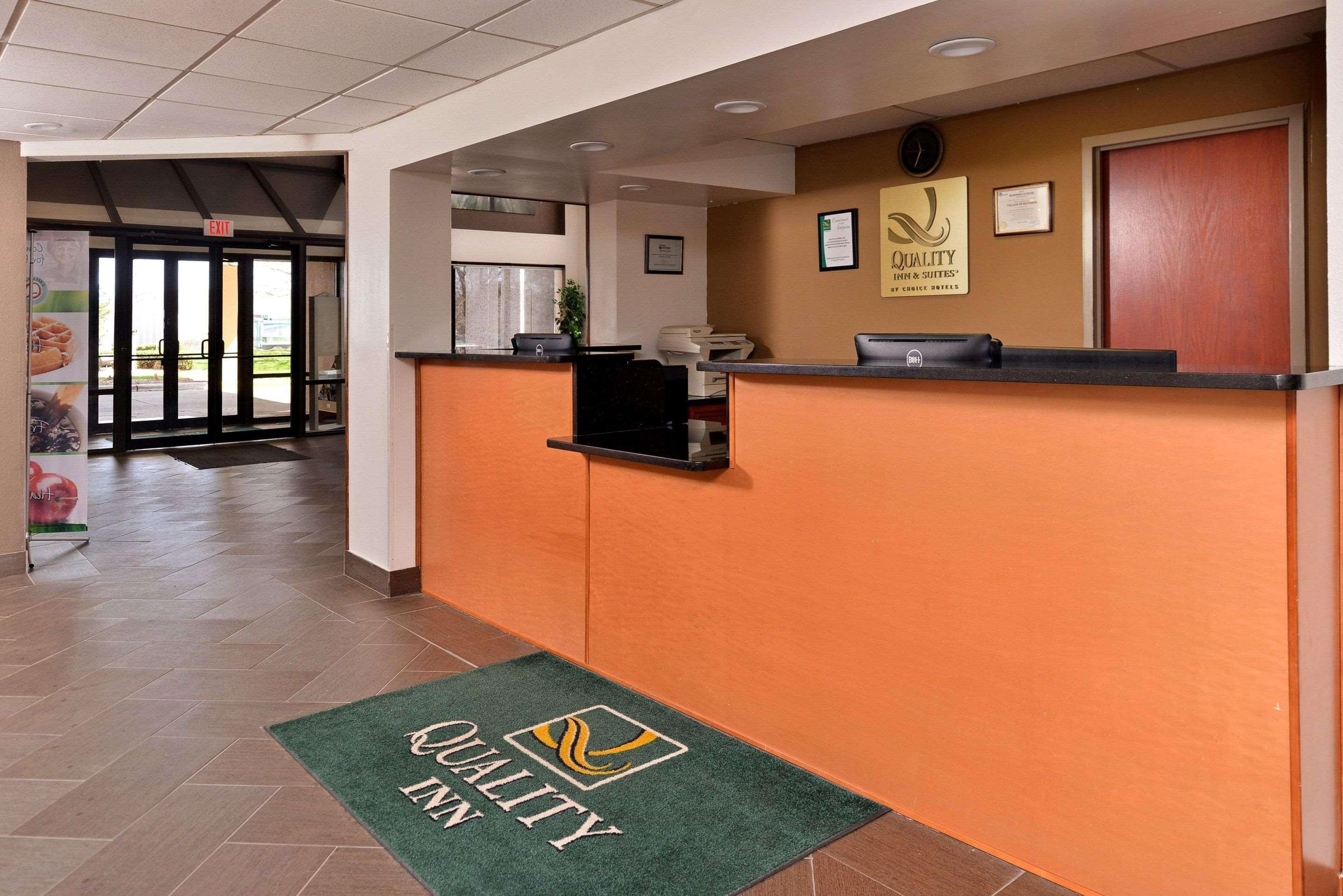 Quality Inn & Suites Matteson Near I-57 Eksteriør billede