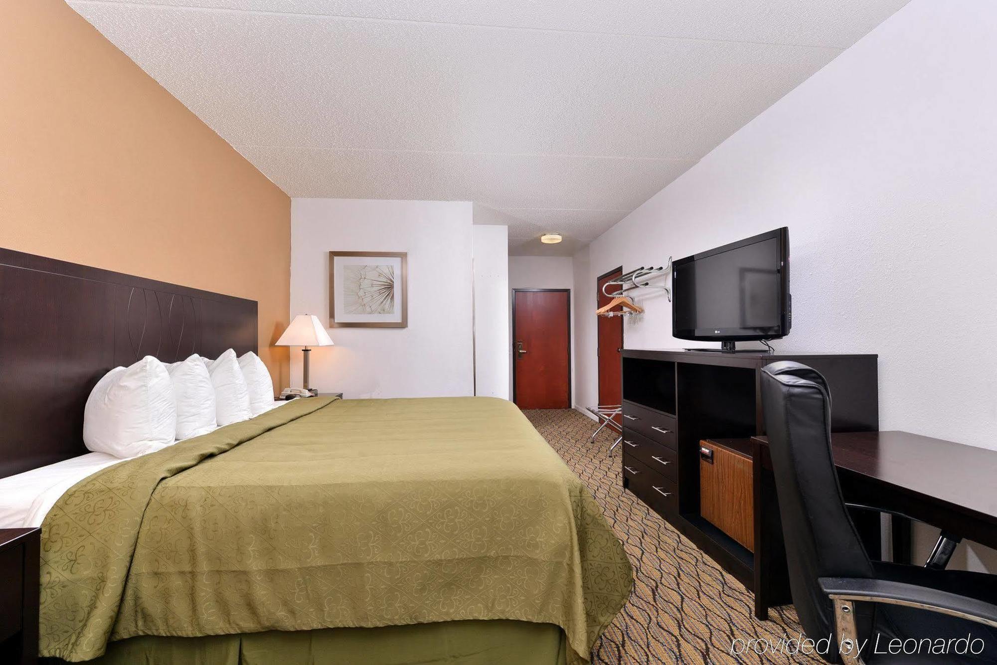 Quality Inn & Suites Matteson Near I-57 Eksteriør billede
