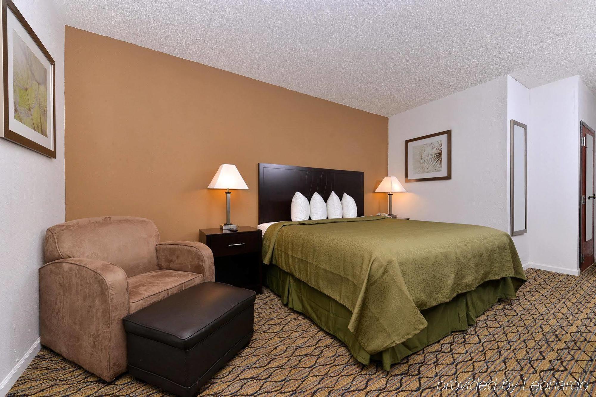 Quality Inn & Suites Matteson Near I-57 Eksteriør billede